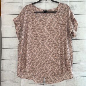 Torrid Blush Color Top Black/White Design